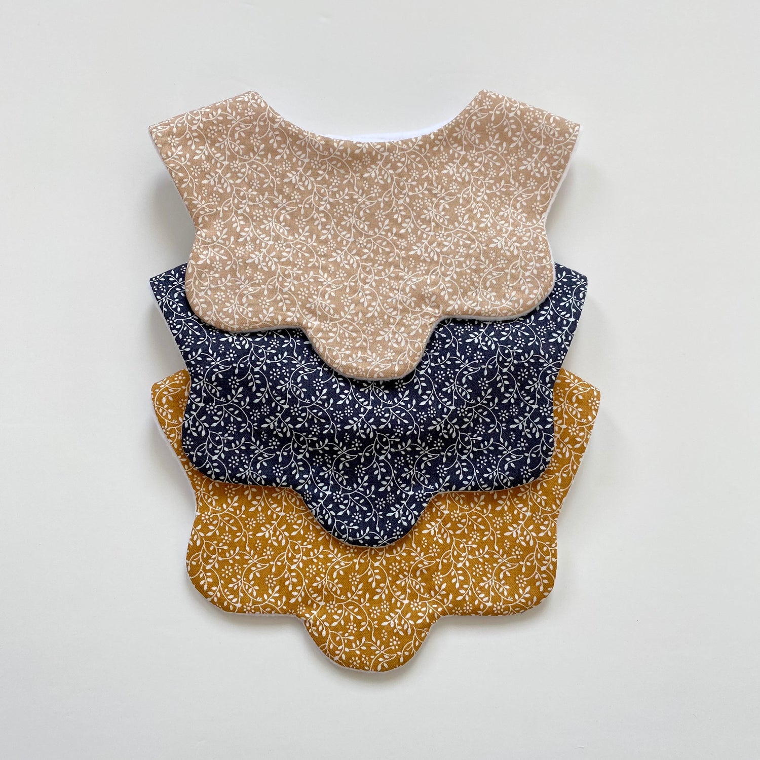 Scallop bibs