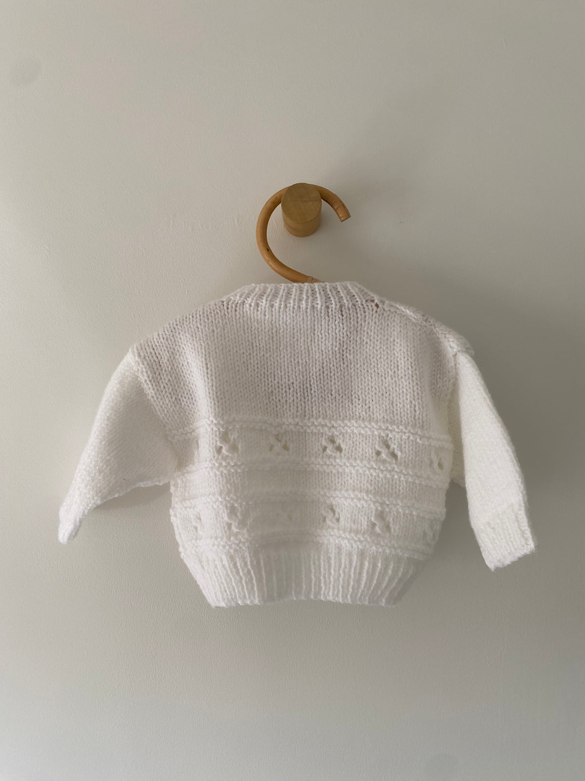 3-6M white patterned hand-knitted cardigan