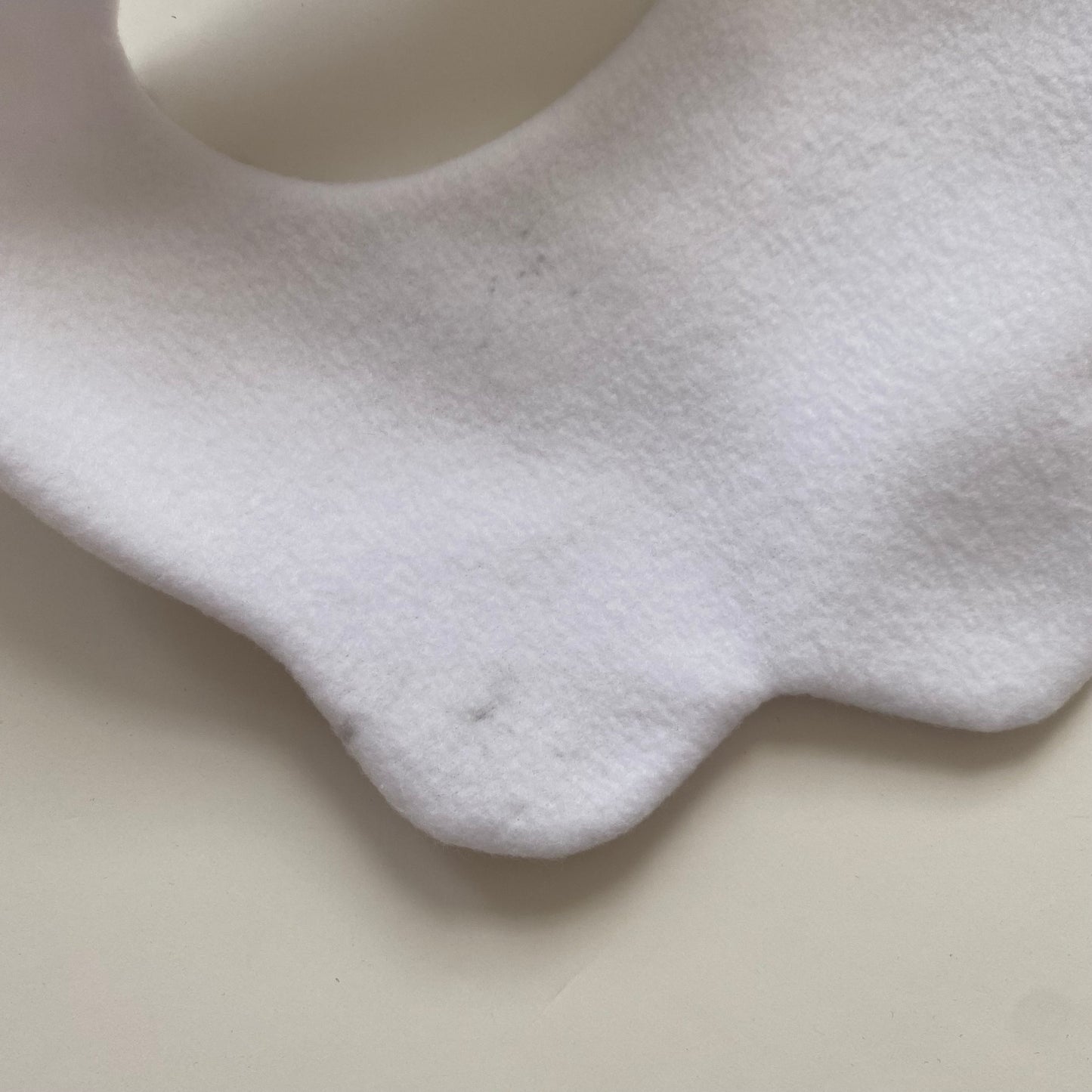 Forget me not scallop bib - seconds