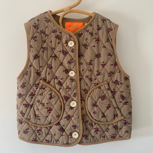 4-5Y Zara brown with red floral waistcoat fleece lined