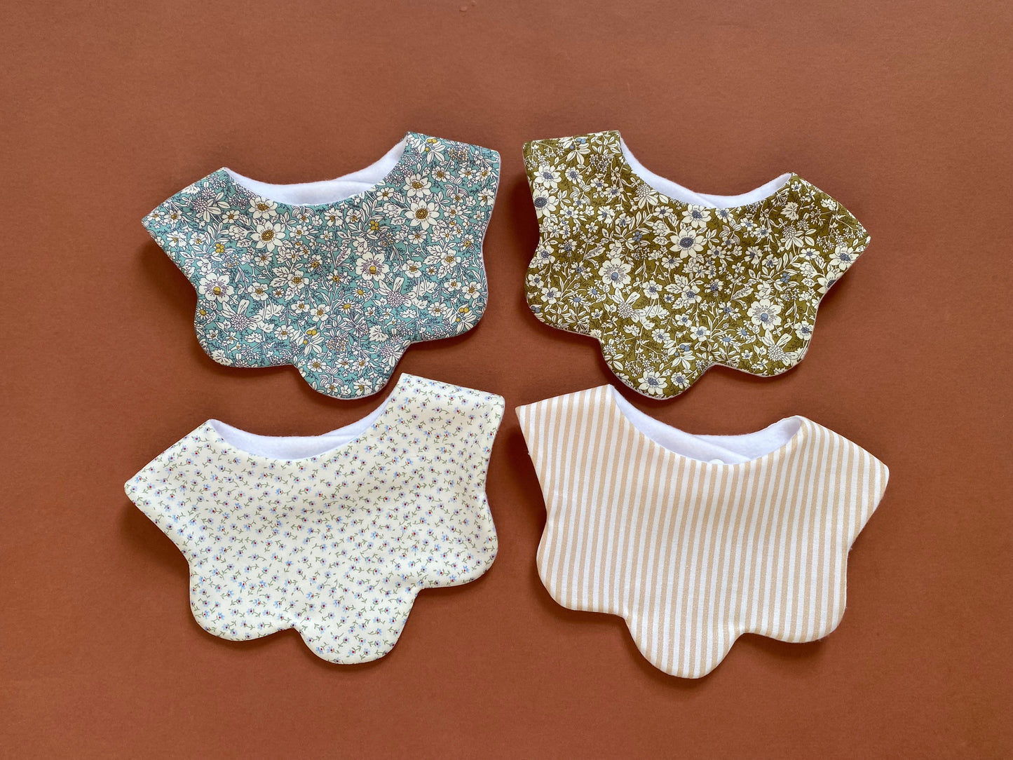 Choice of ditsy scallop bib