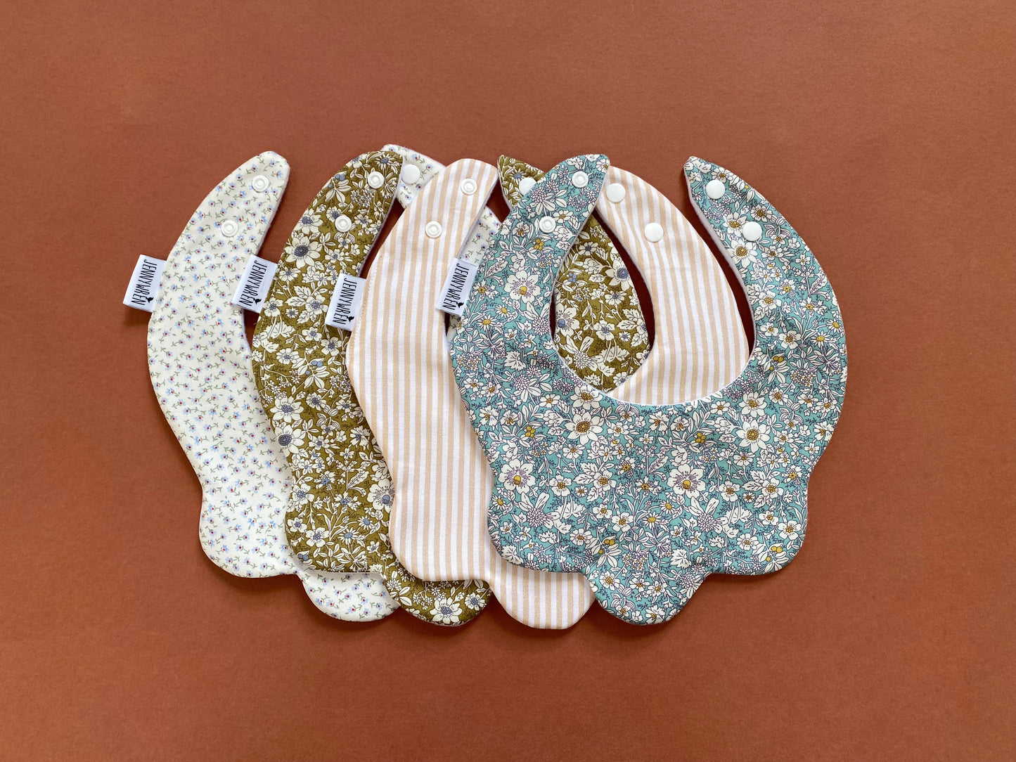Choice of ditsy scallop bib