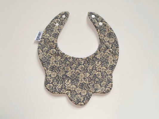 Vintage style floral scallop bib