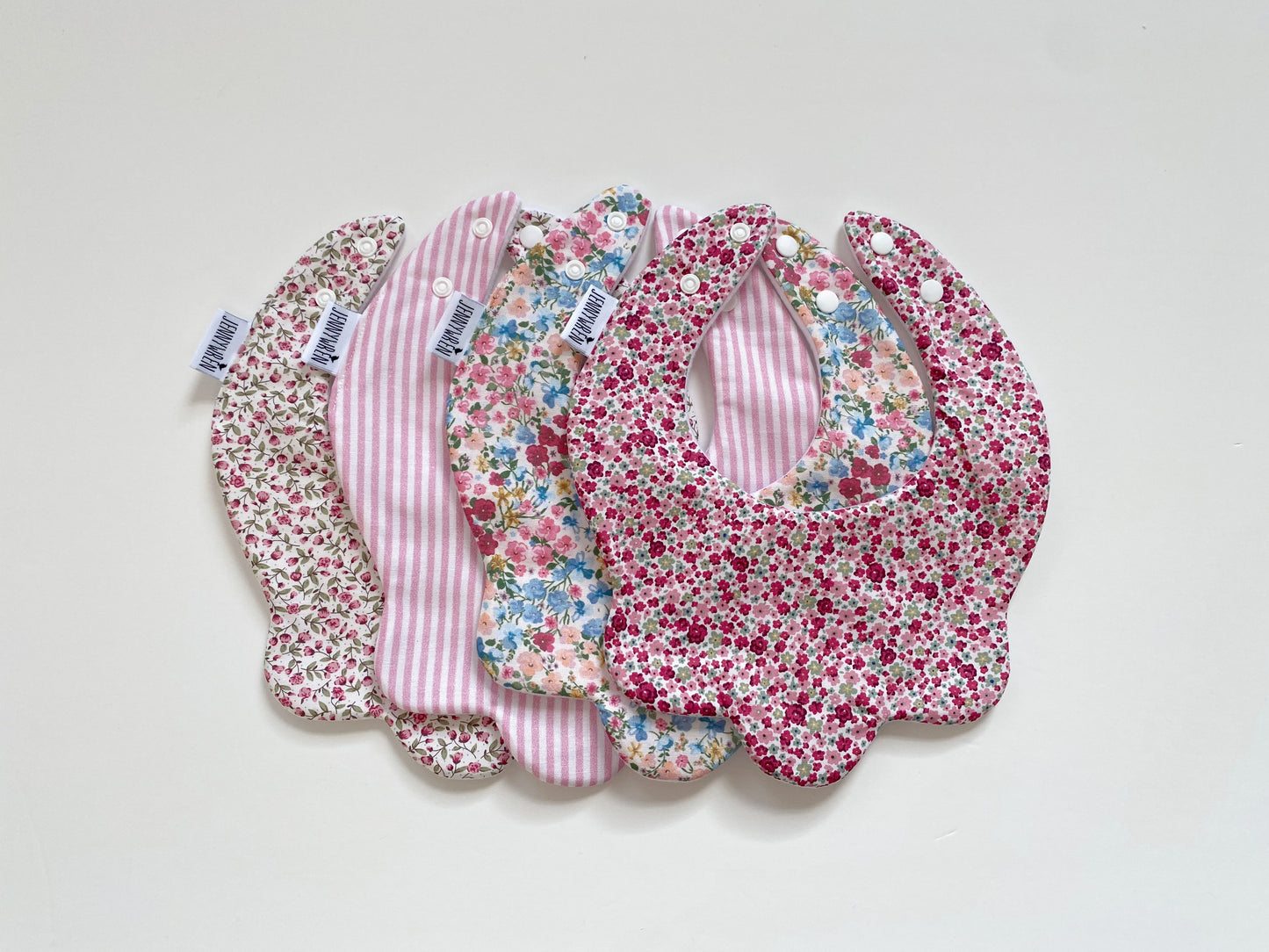 Choice of ditsy scallop bib