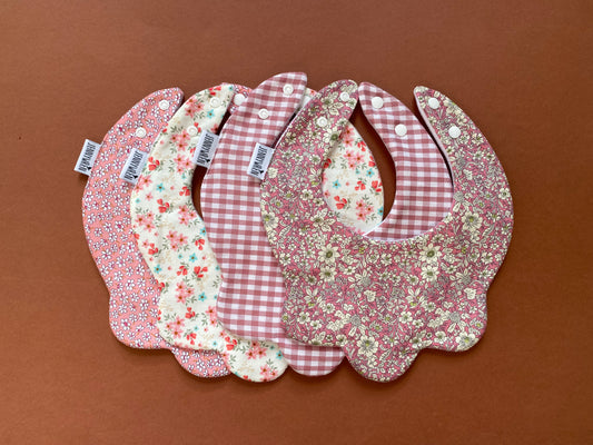 Choice of ditsy scallop bib