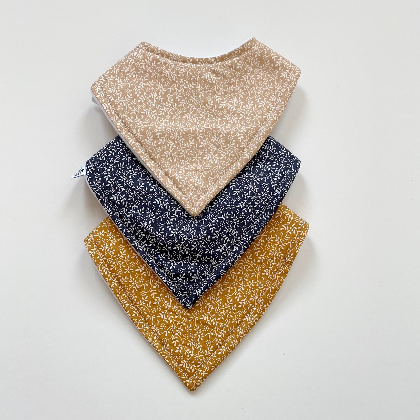 Choice of Autumn ditsy bandana bib