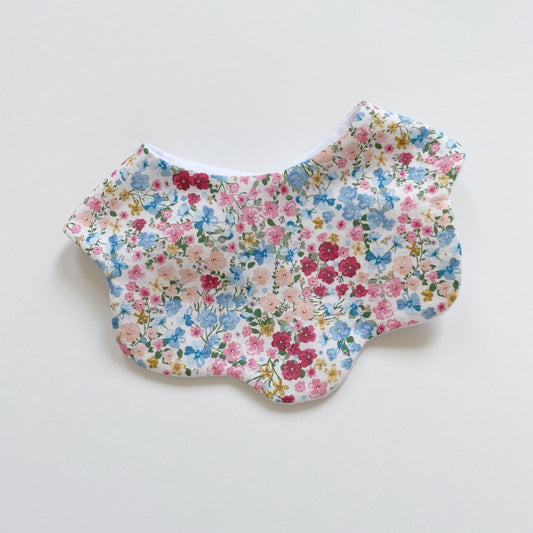 Primrose scallop bib
