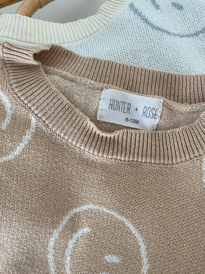 6-12M Hunter + Rose beige smiley face knitted romper
