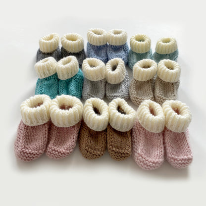 0-3M choice of plain knitted booties