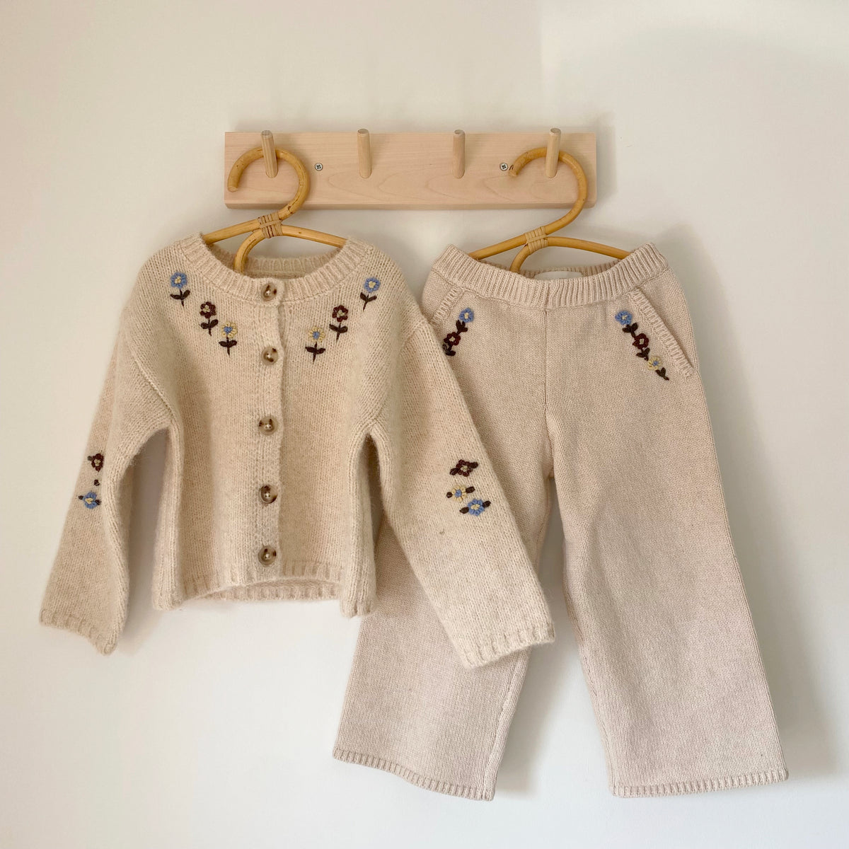 3-4Y Zara floral embroidered cream knit cardigan co-ord