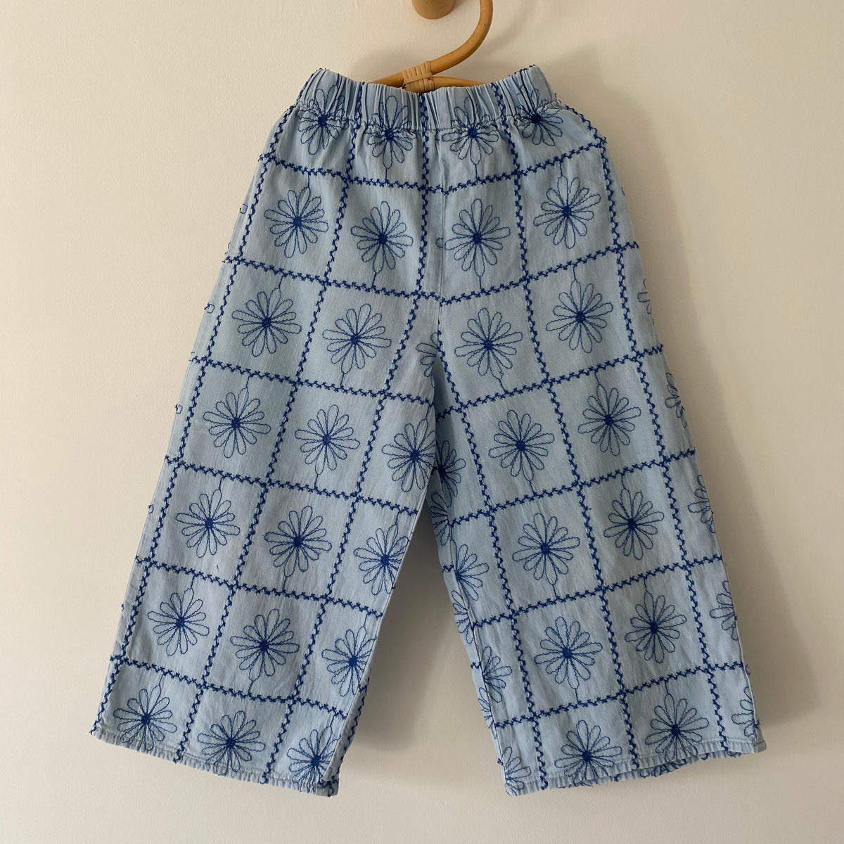 4-5Y Zara embroidered blue floral wide leg trousers
