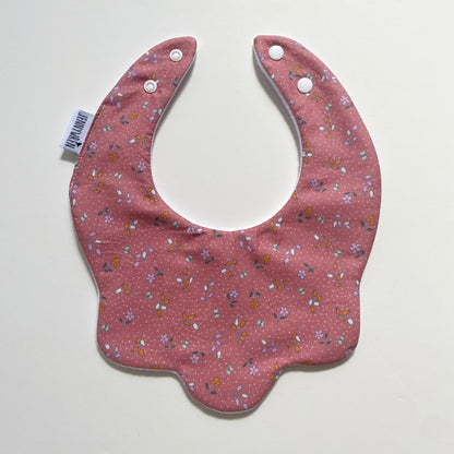 Pink ditsy scallop bib