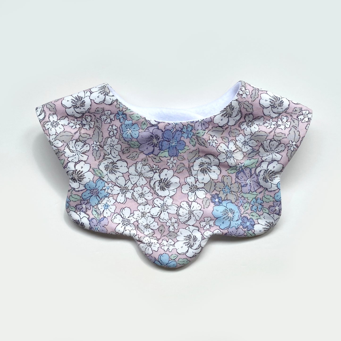 Choice of ditsy scallop bib