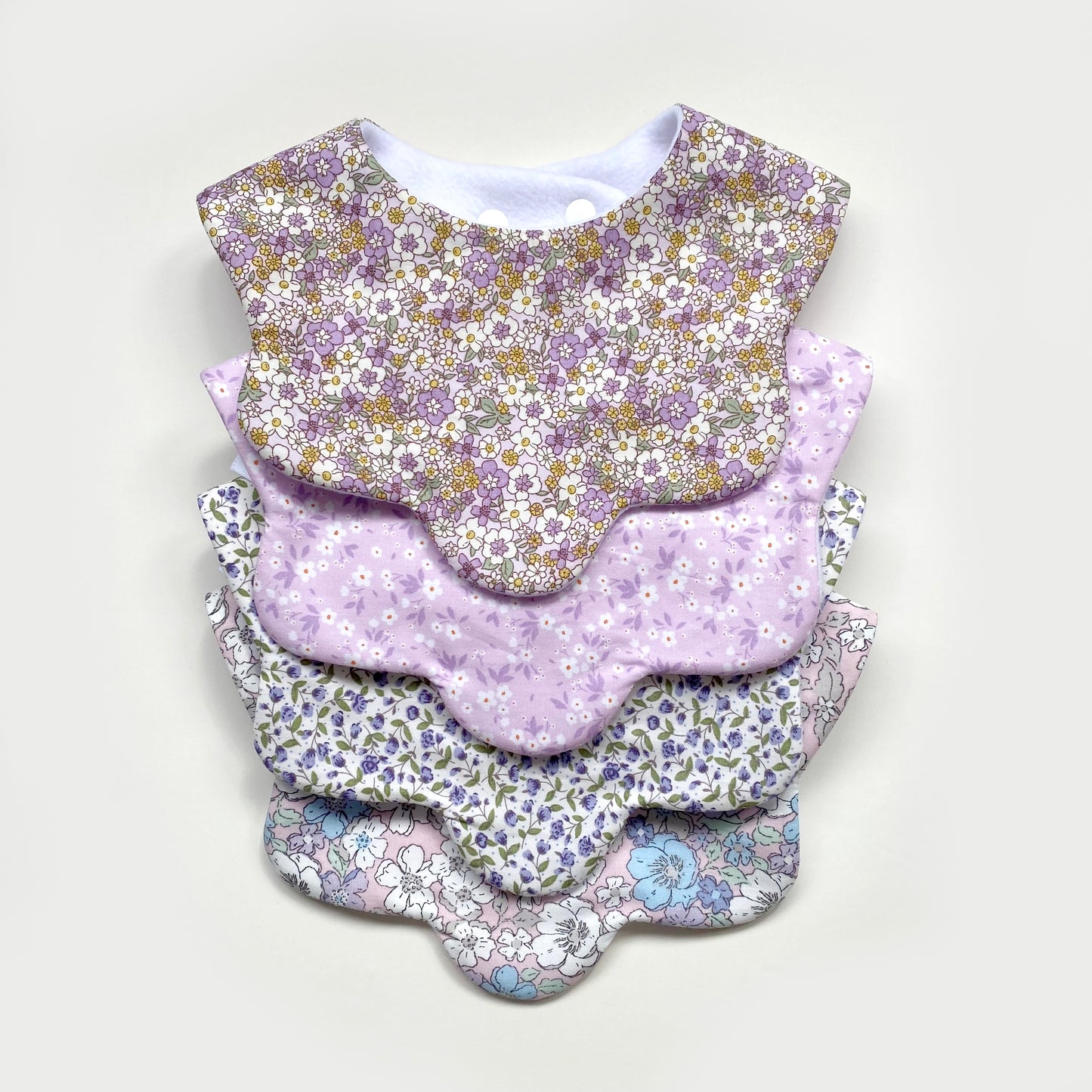 Choice of ditsy scallop bib