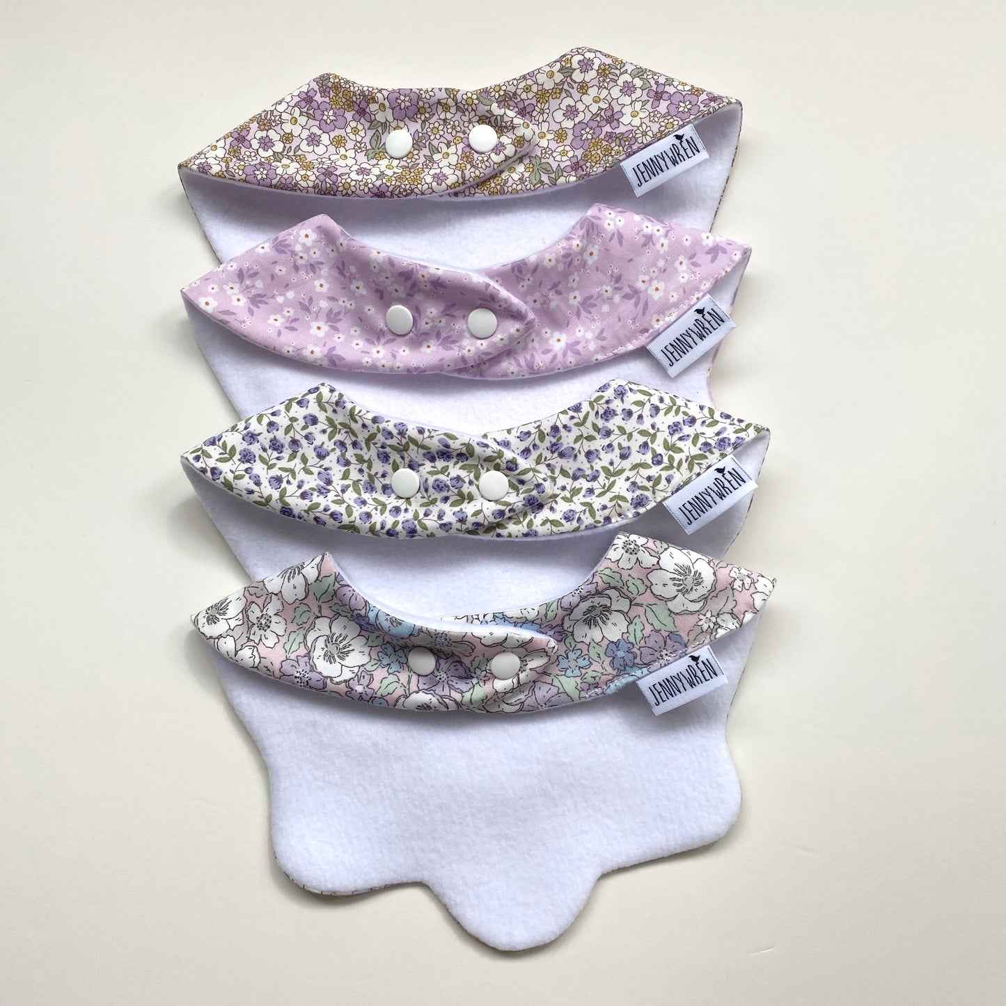 Choice of ditsy scallop bib
