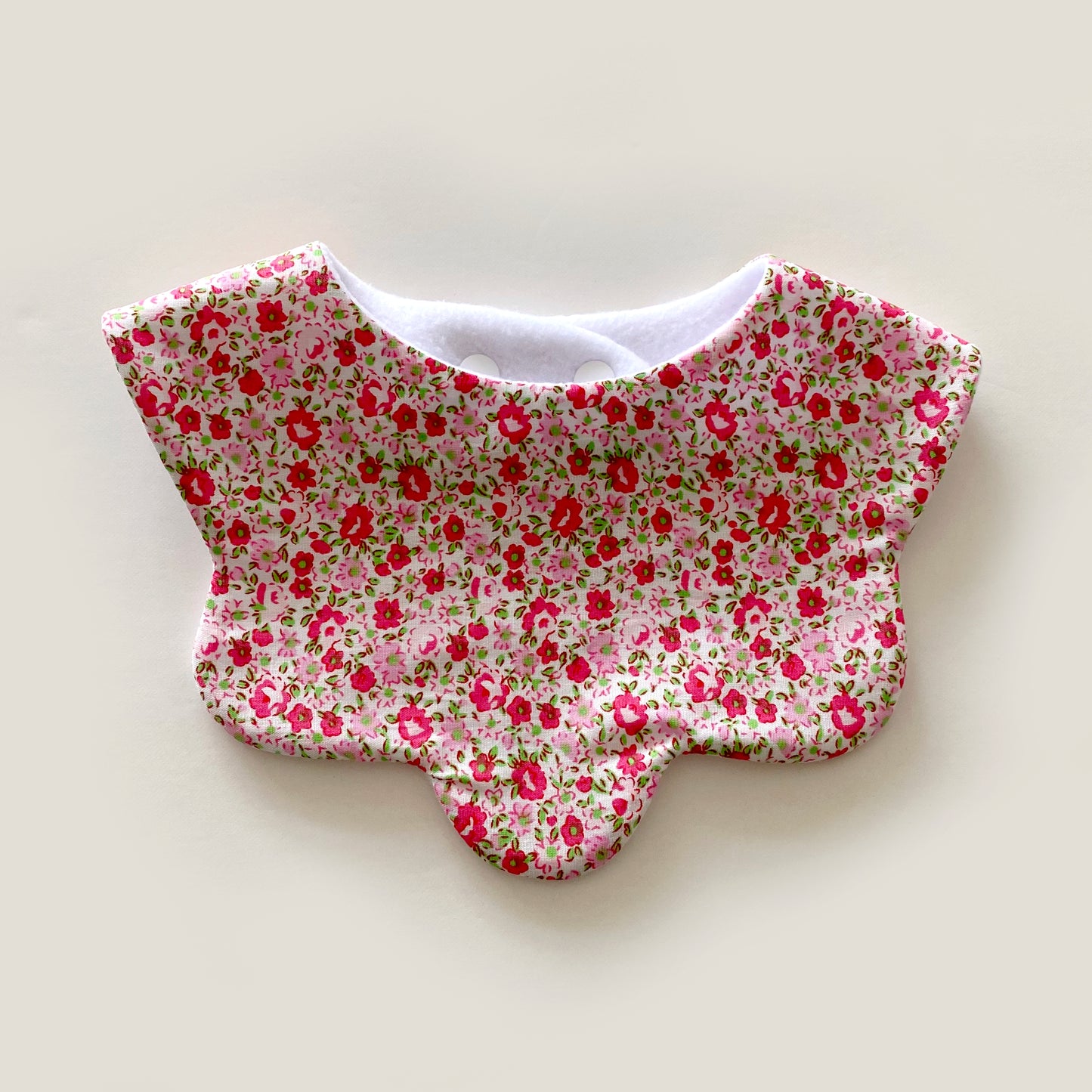 Choice of ditsy floral scallop bib