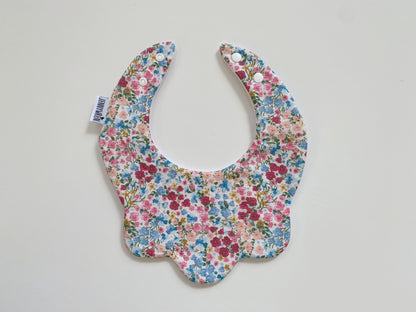 Primrose scallop bib