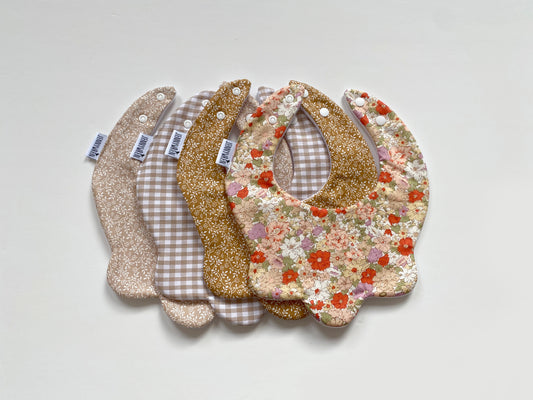 Choice of ditsy scallop bib