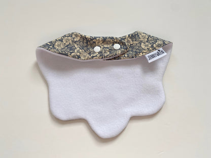 Vintage style floral scallop bib