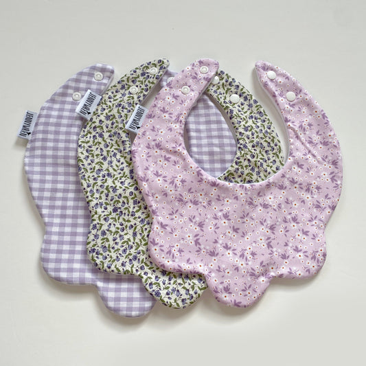 Choice of ditsy scallop bib