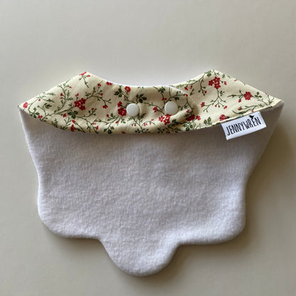 Cream vine floral scallop bib