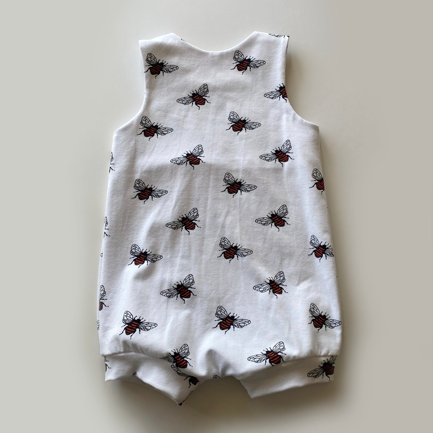 9-12M white bee short romper