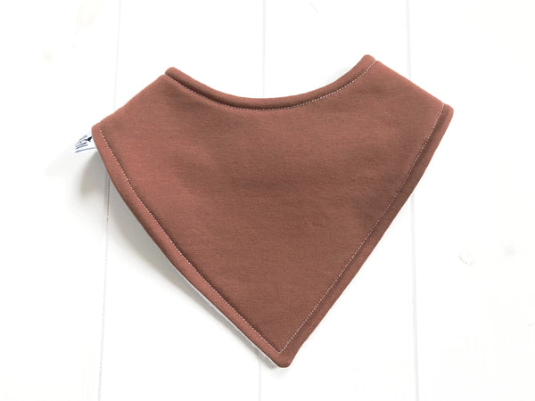 Rust bandana bib