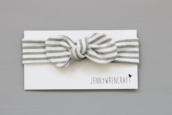 Grey stripe headband
