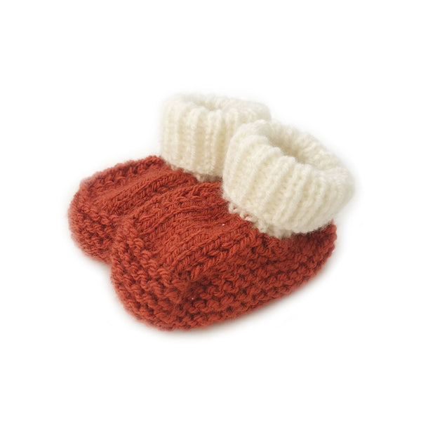 Knitted booties copper