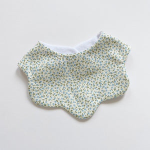 Forget me not scallop bib