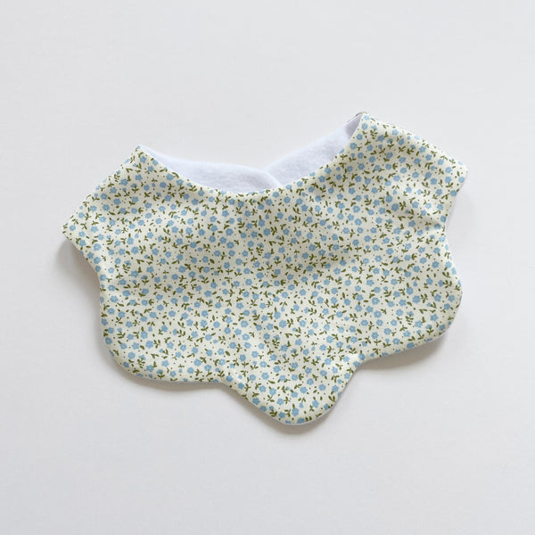 Forget me not scallop bib