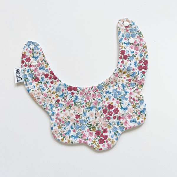 Primrose scallop bib