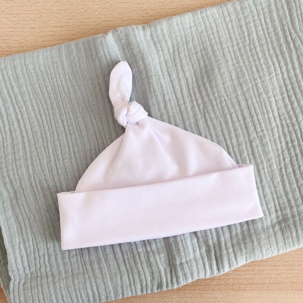 White knot hat